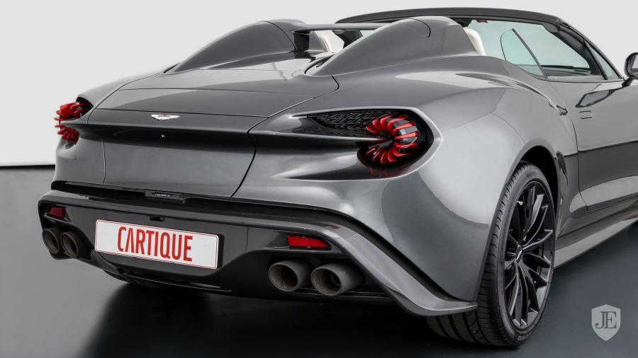 Детали экстерьера Aston Martin Vanquish Zagato Speedster 2018 года  (WW) (фото 9 из 28)